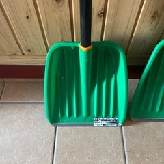 雪かき用スコップ　2本セットの画像