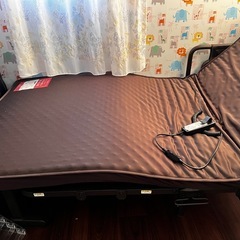 介護ベッドの画像