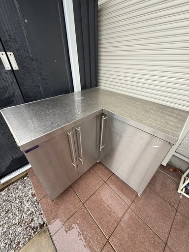 Ｌ字型
キッチンスチールラック、テーブル