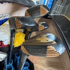 中古品　ゴルフ用品　ゴルフクラブセット　ゴルフバッグ　クラブ　ドライブ　アイアン　パター　セット売り　カバー付きの画像