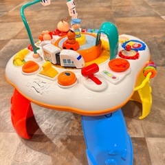電車走ります！アクティブてテーブルの画像