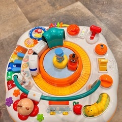 電車走ります！アクティブてテーブルの画像