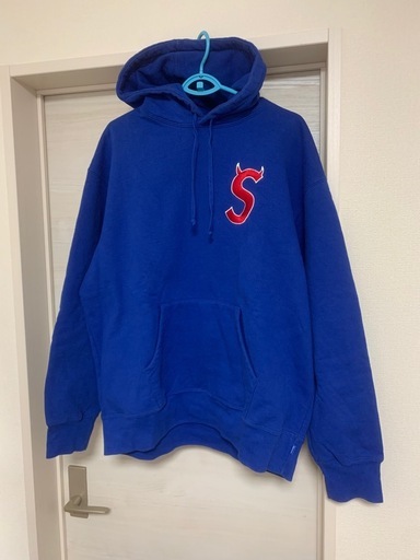 シュプリーム パーカー 売ります