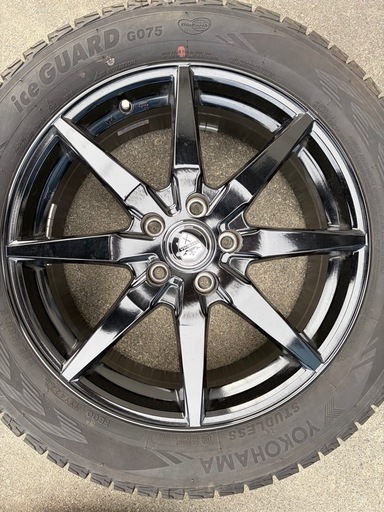 スタッドレスタイヤ