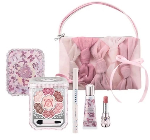 JillStuart ジルスチュアートリボンファッションショー コレクション・ブルームクチュール アイズ ・ニュアンスルック