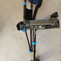 アイウォークフリー　iWALK Free3.0 ハンズフリー松葉杖の画像