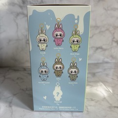 POP MART Exciting Vacation Vinyl Face の画像