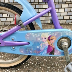 アナ雪⭐︎子供用自転車　16インチの画像