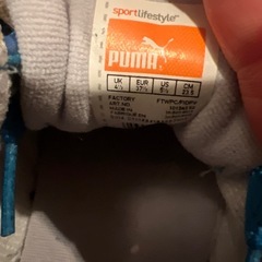 【美品】プーマ　フットサルシューズの画像