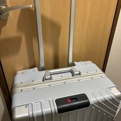キャリーケースの画像
