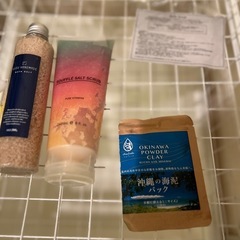 【未使用】ボディスクラブ、顔パックセットの画像