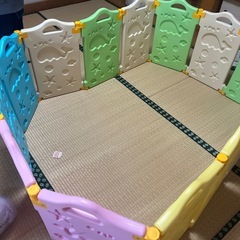 ベビーサークルの画像