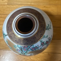 九谷焼花瓶の画像