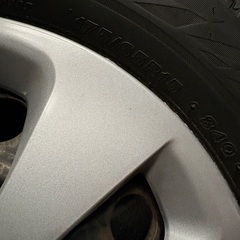 15インチ　スタッドレスタイヤ付き！　4本セット！アクア、ビッツ等にの画像