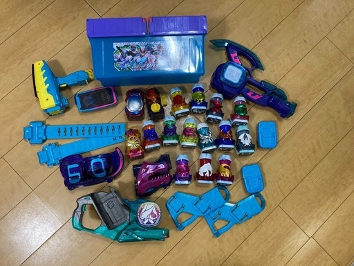 仮面ライダーリバイス　おもちゃセット