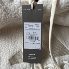 adidas 未使用品 パーカー　モコモコ L スウェット の画像