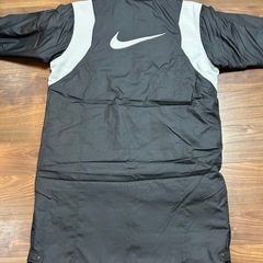 【新品未使用】NIKE 防寒　ベンチコート&パンツの画像