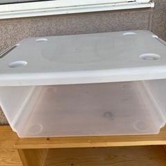 大きい物入れ2個の画像