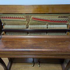 河合楽器64鍵盤アップライトピアノ（昭和24年制製）の画像