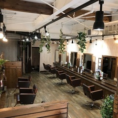 【一人限定】豊中美容室　正社員　284,000円の画像