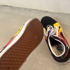 vans スニーカーの画像