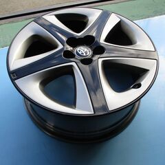 👨‍🦳 ※ 商談中です。プリウス 50系 17インチ 純正ホイール 4本の画像