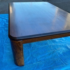 大型テーブルの画像