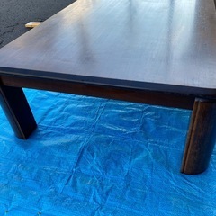 大型テーブルの画像