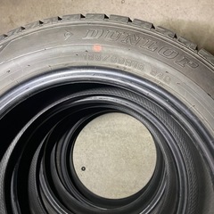 185/60r15 スタッドレスタイヤダンロップ4本セットの画像