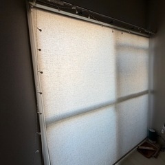 ブラインドとロールスクリーンの画像