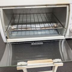 アメリカのトースター　BLACK+DECKER　※120Vなので、家に対応できるコンセントがある方は使えます。キッチン周辺のコンセント等をご確認ください！(2枚目の写真参照)の画像
