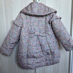 軽めのコート　女の子　110cm 花柄
の画像
