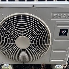 シャープエアコンAY-J22N-W　2019年製の画像