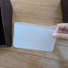 【お渡し決まりました】プラスチック製　収納カゴ　書類入れ　書類立て　収納の画像