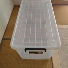 収納ボックスの画像