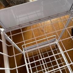 スチールラック　引き出し式の画像