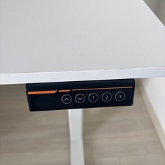 電動昇降デスク　100×60cm  ホワイト天板　白　耐荷重70kg 72-118cm高さ記憶　調整の画像