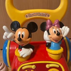 【本川越駅近】ミッキーの手押し車の画像