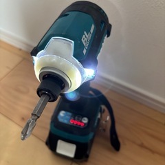 マキタ　インパクトドライバ　TD171Dの画像