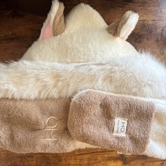 耳付きフードマフラー 2ポケット付きの画像