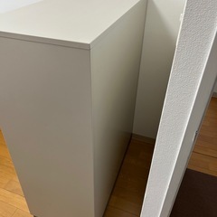 コクヨ　金属製キャビネット　鍵2本　3段の画像