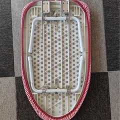 折りたたみ式　アイロン台の画像