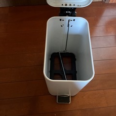 リユースゴミ箱
の画像