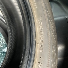 早い者勝ち175/65R15スタッドレス4本の画像