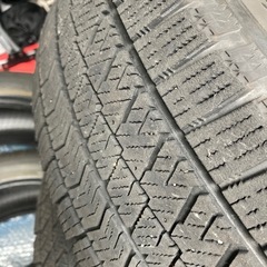 早い者勝ち175/65R15スタッドレス4本の画像