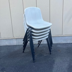 ５脚セット　KOKUYO コクヨ スタッキングチェアの画像