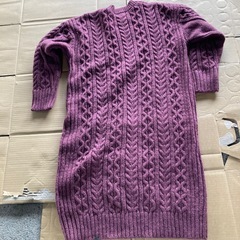 ユニクロセーターLサイズの画像