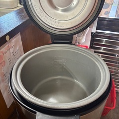 電気炊飯器の画像