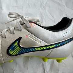 【新品未使用品】ナイキ サッカーシューズ　TIEMPOの画像