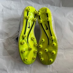 【新品未使用品】ナイキ サッカーシューズ　TIEMPOの画像
